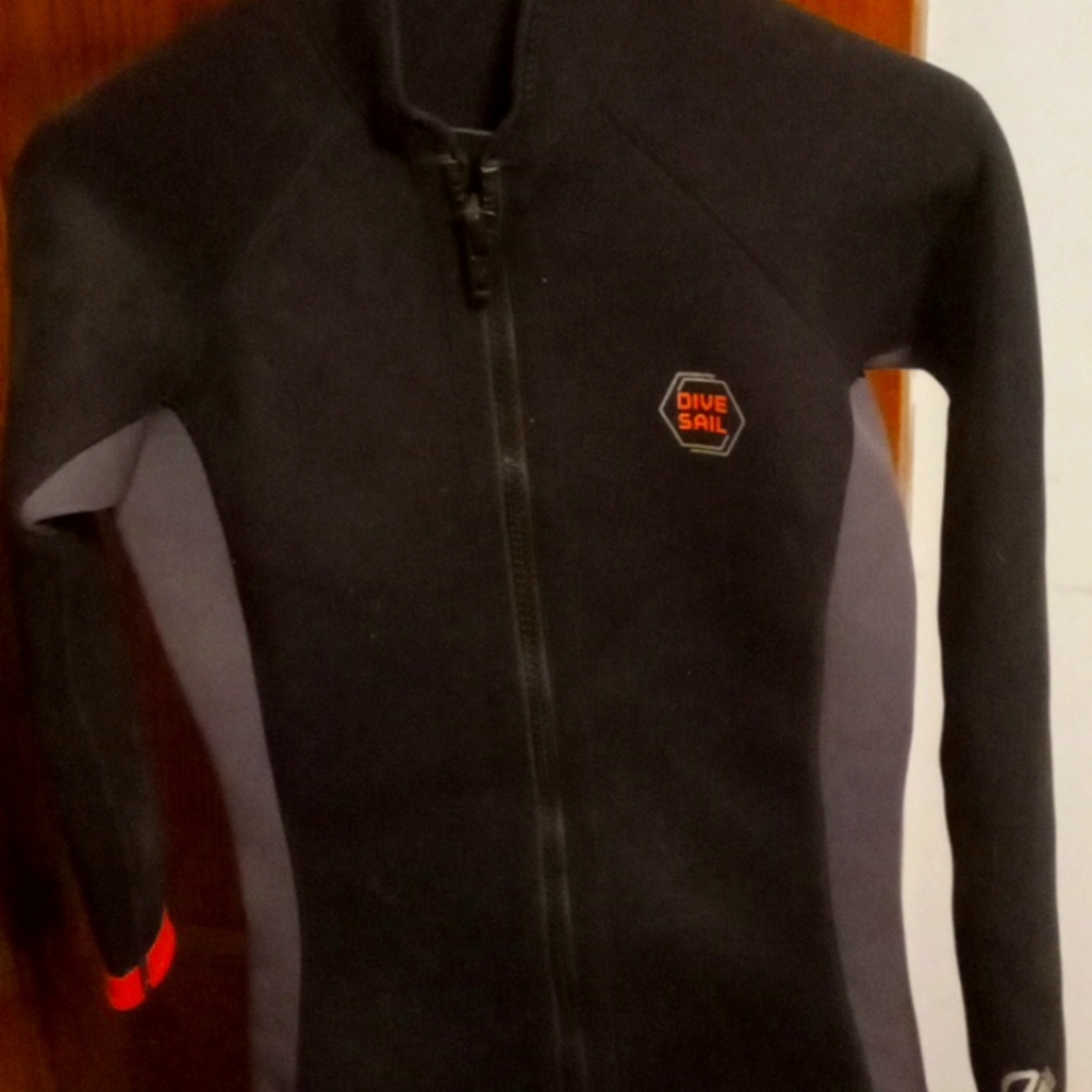 Wet suit top